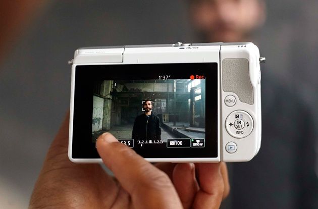 Canon EOS M10 ekran LCD