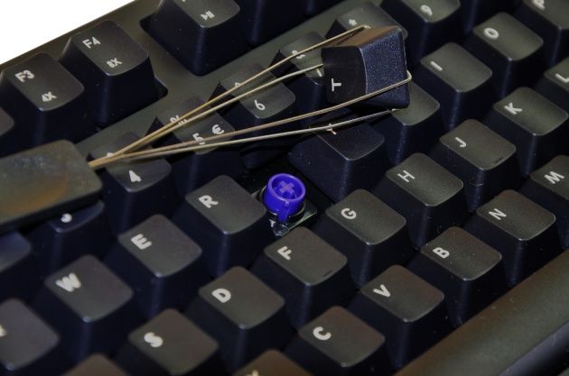 CM Storm NovaTouch - przyrząd do wyjmowania przycisków