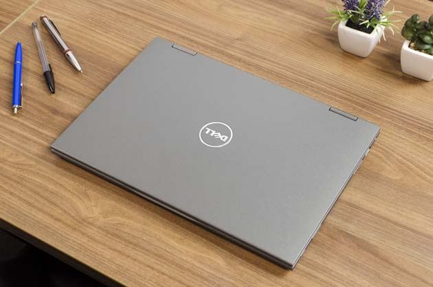 Dell Inspiron 13 5379 (403) pokrywa ekranu