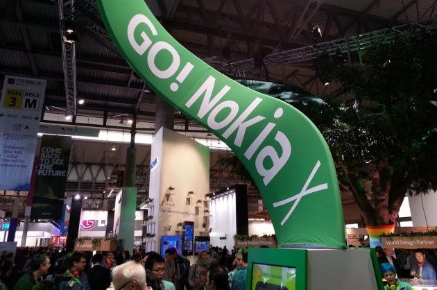 Nokia X+ smartfon