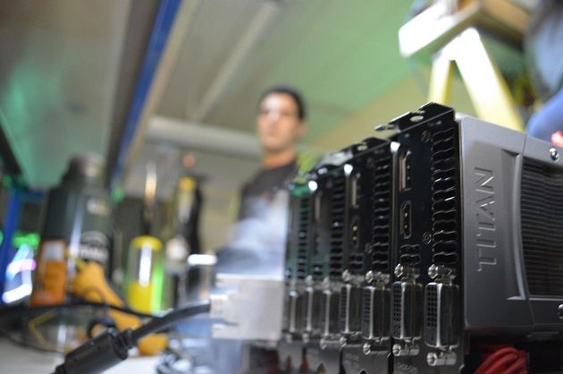 EVGA GeForce GTX Titan 4-way SLI k|ngp|n 3DMark 11 rekord zdjęcie platforma