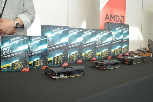 XFX Radeon R7 240 R7 250 R9 280X karty graficzne zdjęcie