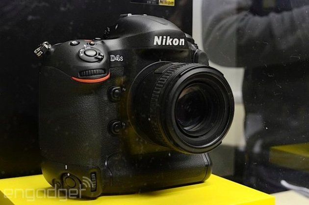 Nikon D4s na targach CES 2014