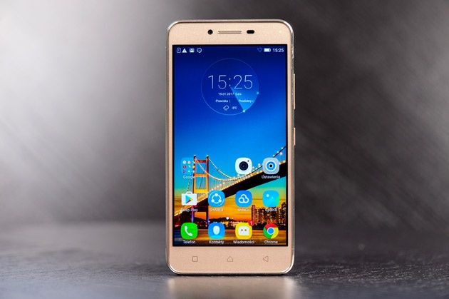 Lenovo K5 Plus - przód