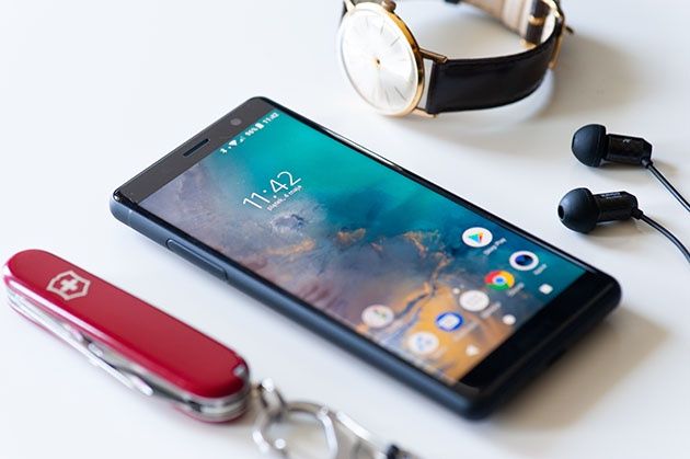 Xperia XZ2 Compact - mały szybki smartfon