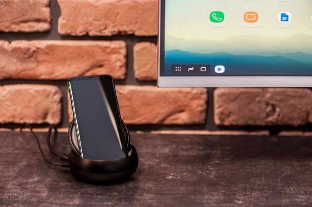 Samsung DeX do smartfona Galaxy S8