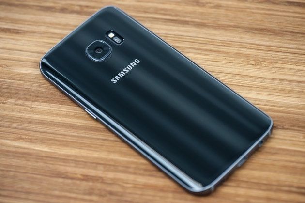Samsung Galaxy S7 - tył obudowy