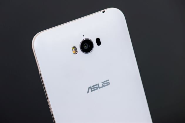 asus zenfone 2 tył