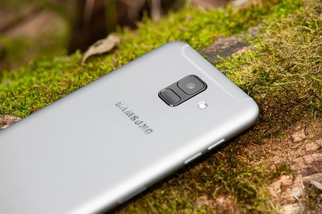 Galaxy A6 - metalowa obudowa