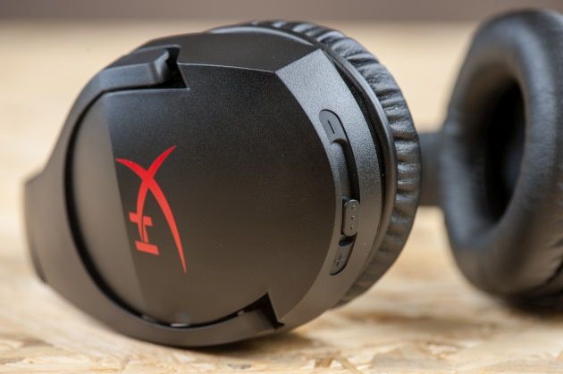 HyperX Cloud Stinger z boku