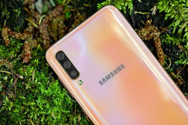 Samsung Galaxy A50 - obudowa