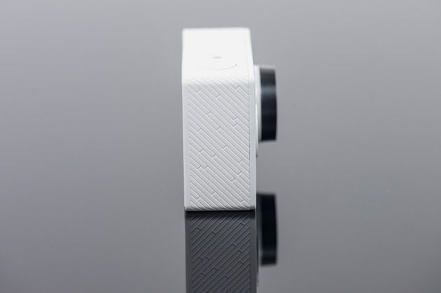 Xiaoyi Action Camera - lewy bok