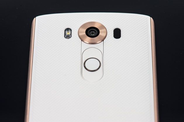 LG V10 - aparat z tyłu