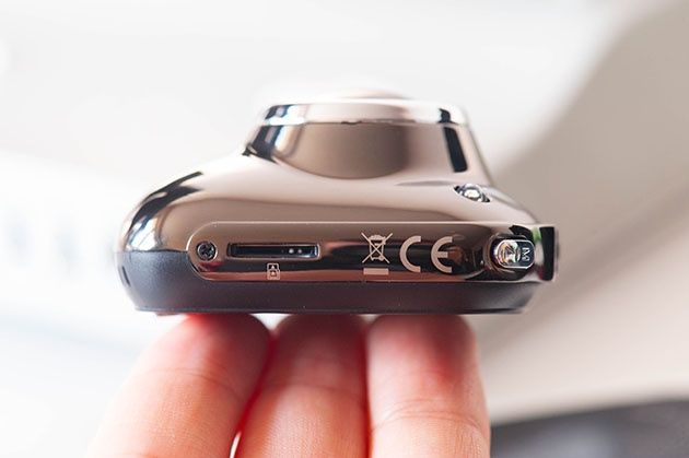 Xblitz Z9 - slot microSD