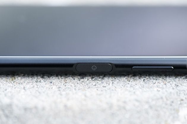 Xperia XZ1 - czytnik linii papilarnych