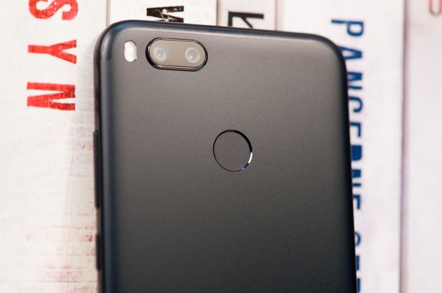 Xiaomi Mi A1 - tył