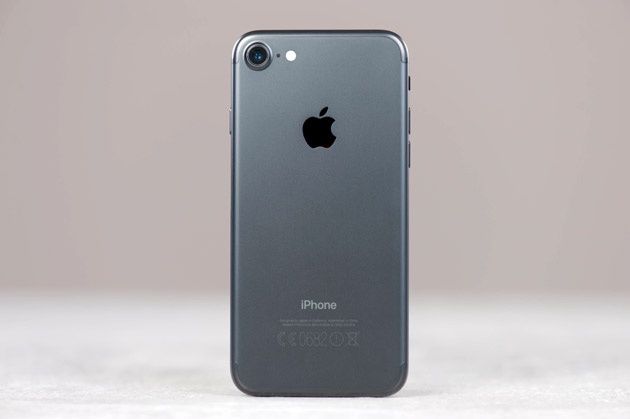 iPhone 7 - tył