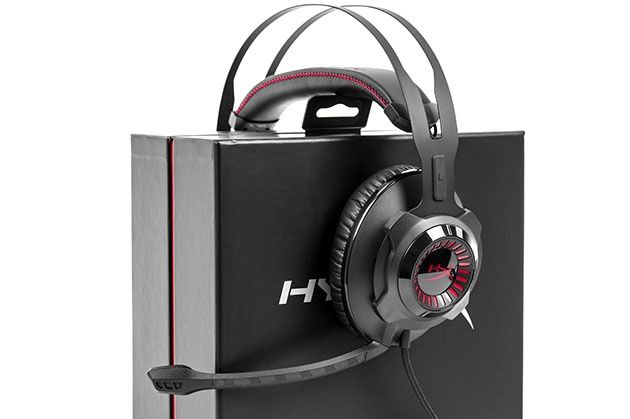 HyperX Cloud Revolver - bok słuchawek