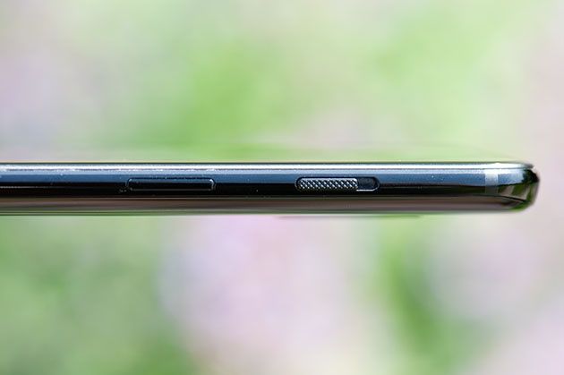 OnePlus 6 - suwak wyciszania dźwięku