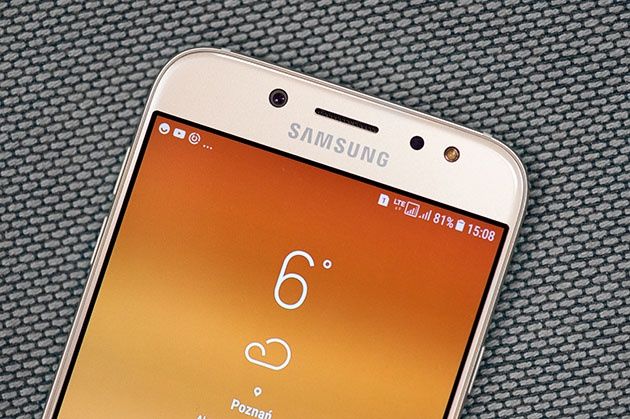 Samsung Galaxy J7 2017 - czarna ramka wokół wyświetlacza