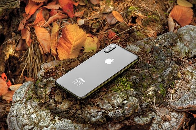 iPhone XS - tył
