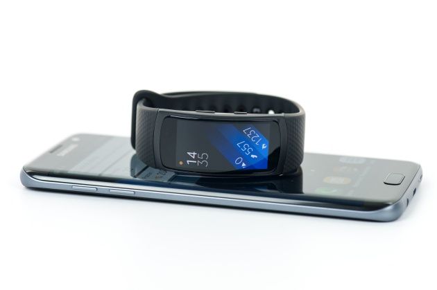 Samsung Gear Fit 2 z Galaxy S7 edge