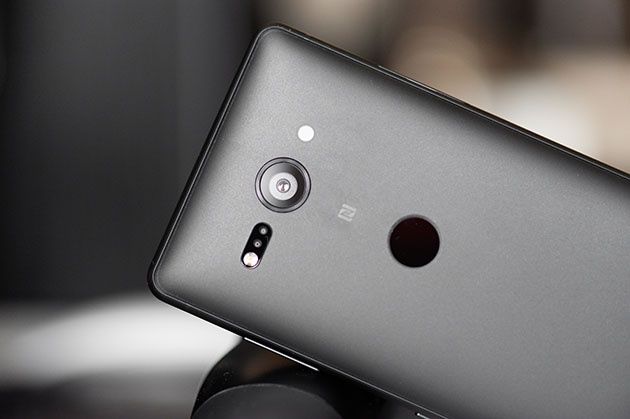 Xperia XZ2 Compact - czytnik linii papilarnych