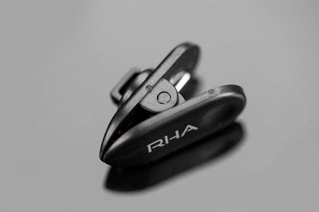 RHA MA750i - klips do przewodu