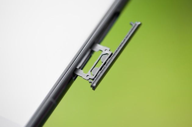 Xperia XZ1 - slot microSD