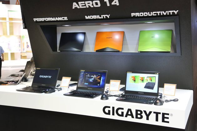 Gigabyte Aero 14 laptop - stoisko Computex 2016
