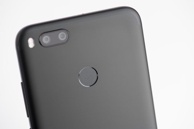 Xiaomi Mi A1 - czytnik linii papilarnych