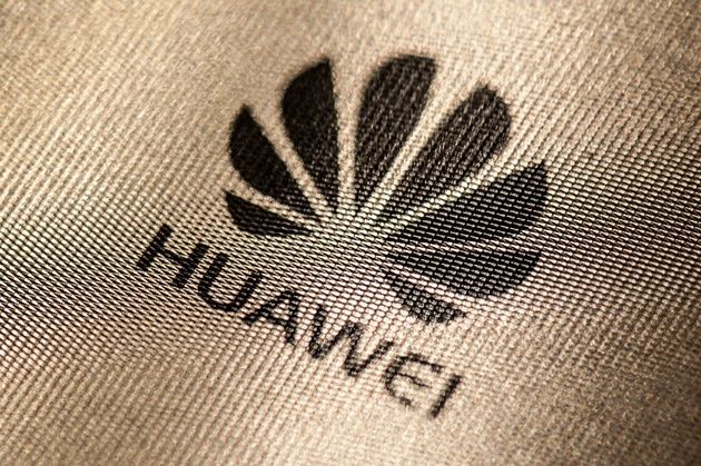 Huawei P10 Plus - powierzchnia tyłu obudowy
