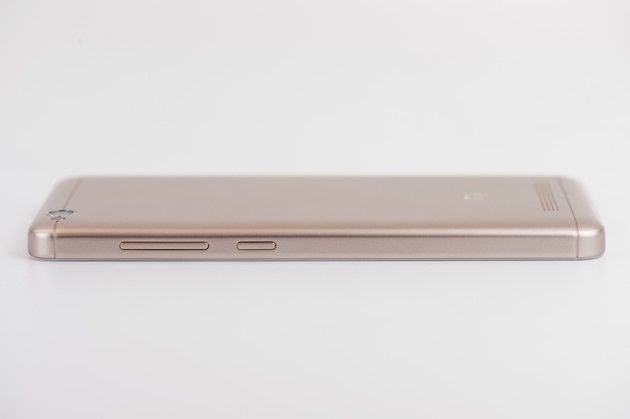 Xiaomi Redmi 4A - przyciski na obudowie