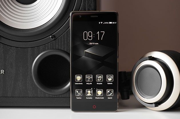Nubia Z17 Lite - wyświetlacz Full HD
