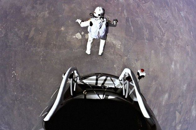 Red Bull Stratos skok