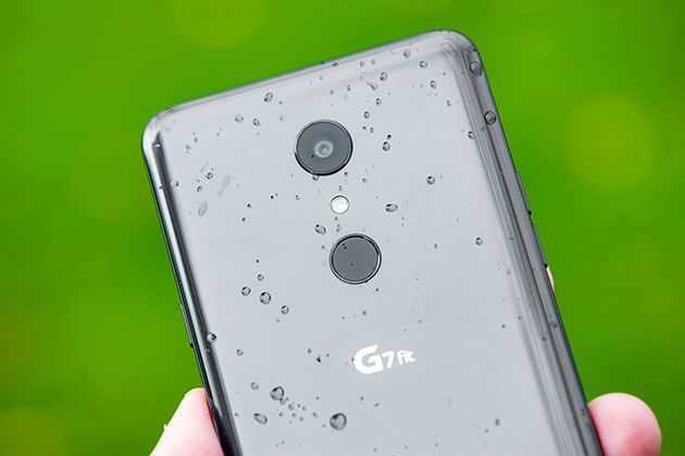 LG G7 fit - wodoszczelna obudowa IP68