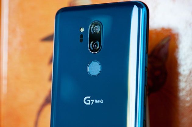 LG G7 - podwójny aparat z tyłu