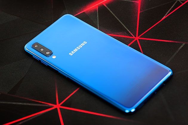 Samsung Galaxy A7 2018 - test i recenzja