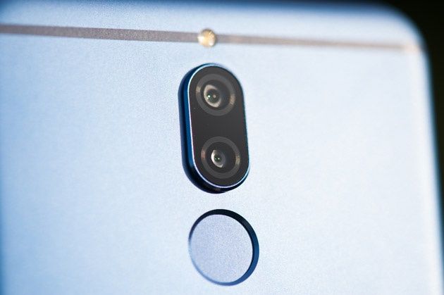 Huawei Mate 10 Lite - podwójny aparat tylny