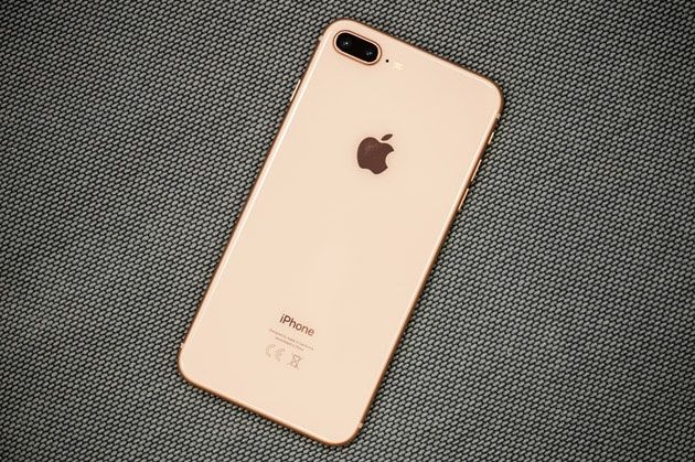 iPhone 8 Plus pod katem