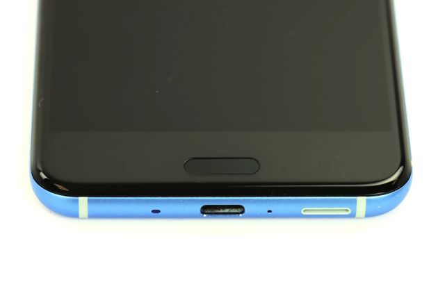 HTC U11 czytnik linii papilarnych