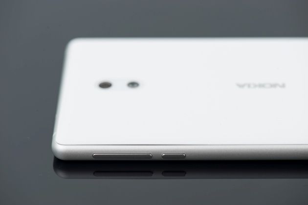 Nokia 3 prawy bok