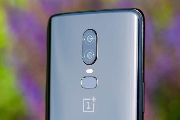 OnePlus 6 - szklana obudowa