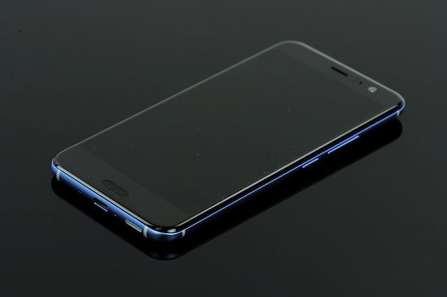HTC U11 przód
