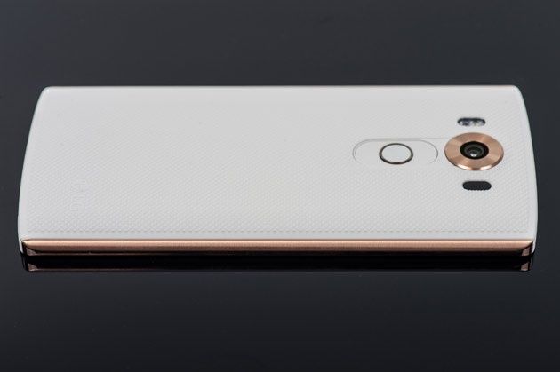 LG V10 - plewy bok