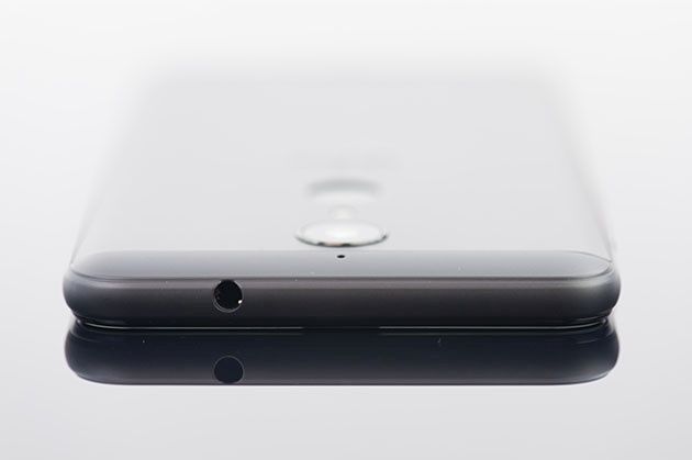 Wiko View złącze słuchawkowe