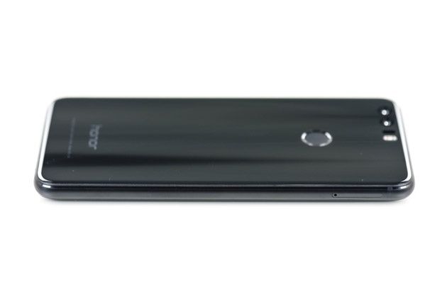 Honor 8 - lewy bok