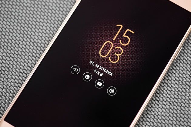Samsung Galaxy J7 2017 - Always On Display