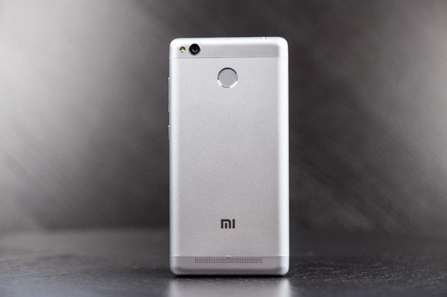 Xiaomi Redmi 3S - tył
