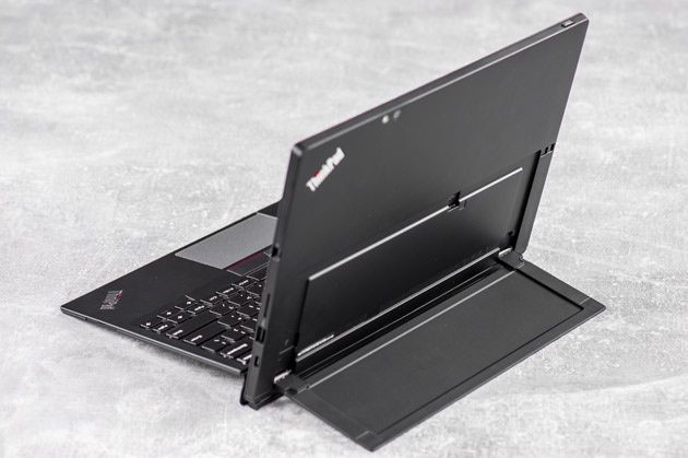 Lenovo ThinkPad X1 Tablet - tył